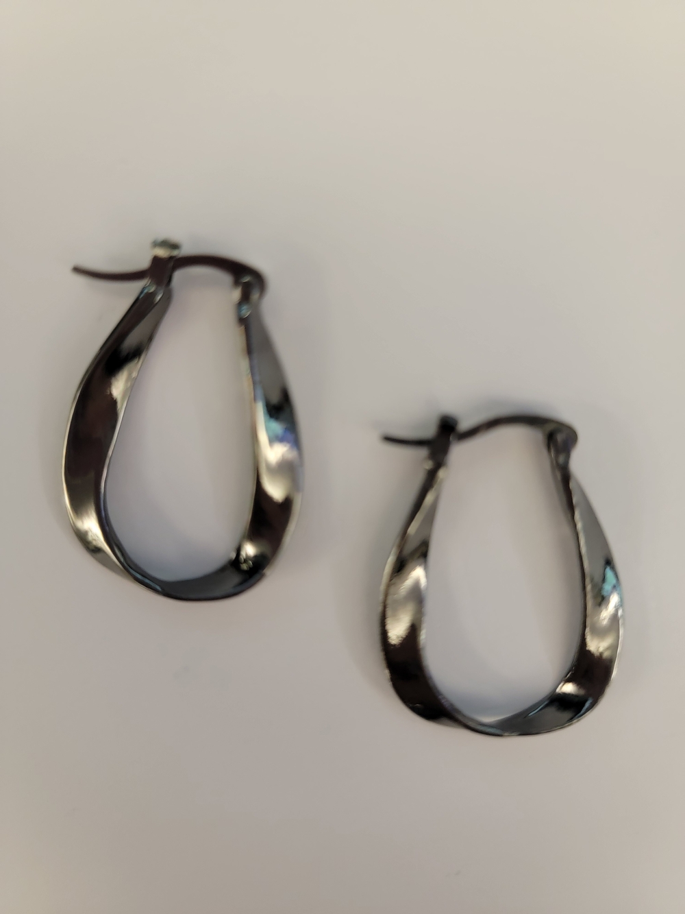 Sleek Black Twisted Hoop Earrings - Women Jewelry